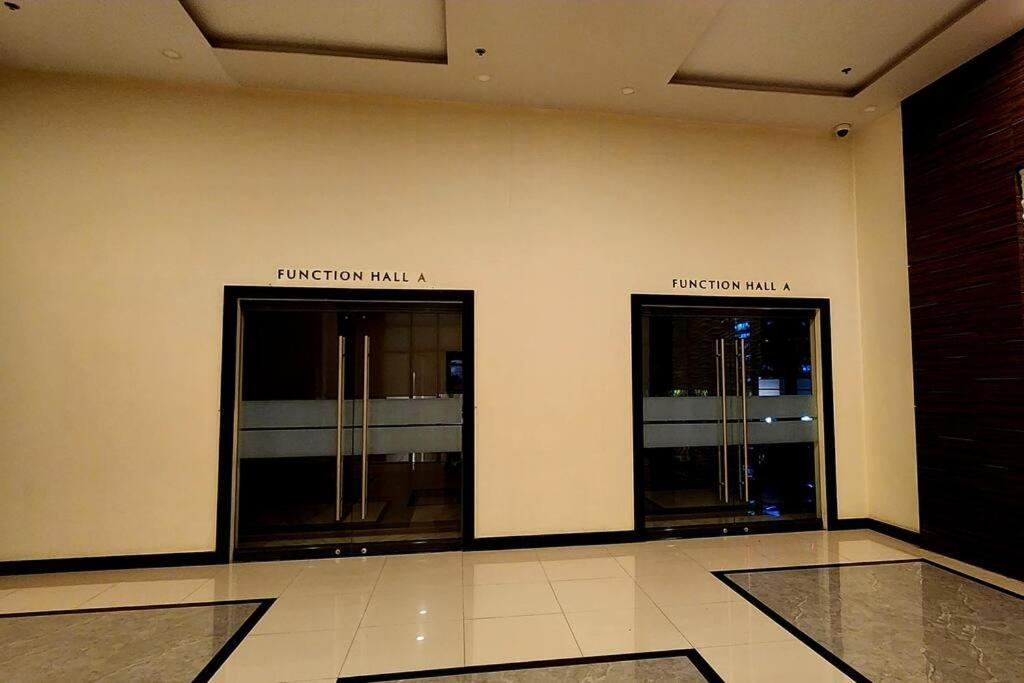 Casa Antonio At Uptown Parksuites Tower One Bgc マニラ市 エクステリア 写真