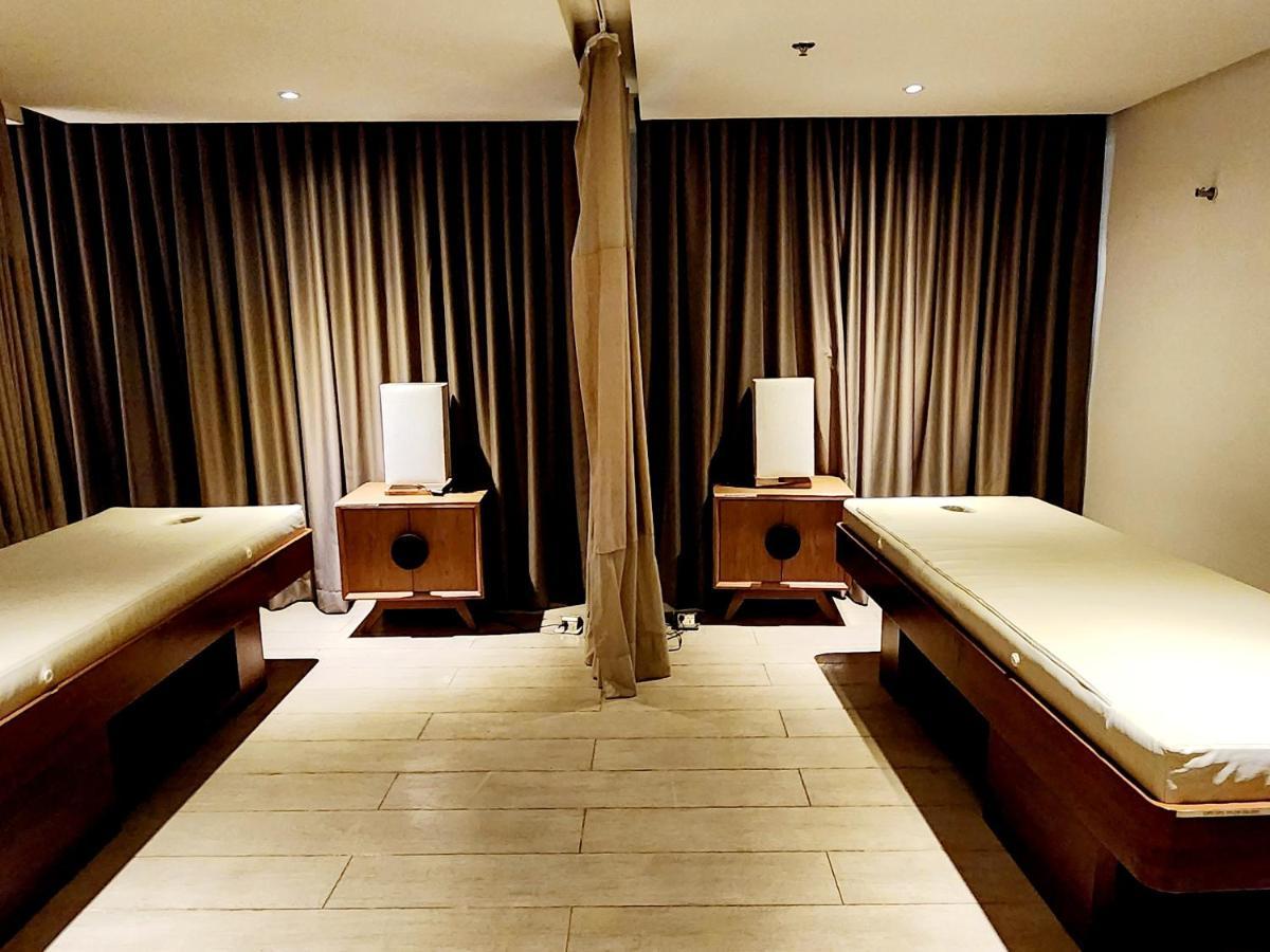 Casa Antonio At Uptown Parksuites Tower One Bgc マニラ市 エクステリア 写真